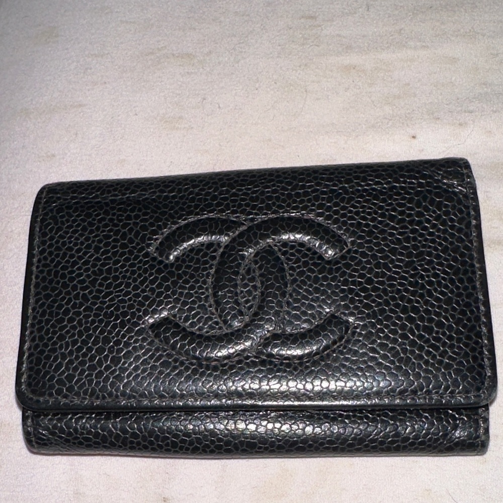 CHANEL caviar pebbled Black Leather Card and key holder good condition - Picture 7 of 7